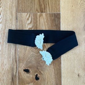 Black Elastic Belt w/ White Flower Buckle